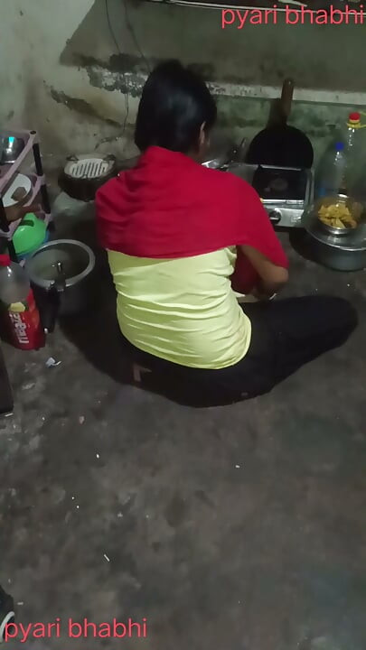 Sister-in-law in the kitchen, brother-in-law's land ke pani nikali apni hands se big boobs dikha kar phir ass chudai hindi audio handjobs