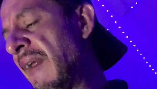 Kız arkadaşımın erkek arkadaşından sperm prezervatifi yeme fantezisi.