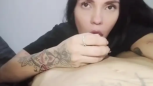 My beautiful Latina stepmom with a huge ass seduces me very hot and calls me to go to her room so I can have sex with her