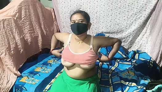 Bhabhi extinguished thirst from fake cock