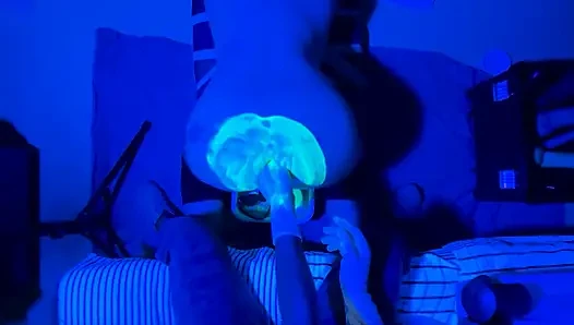 Uv fisting