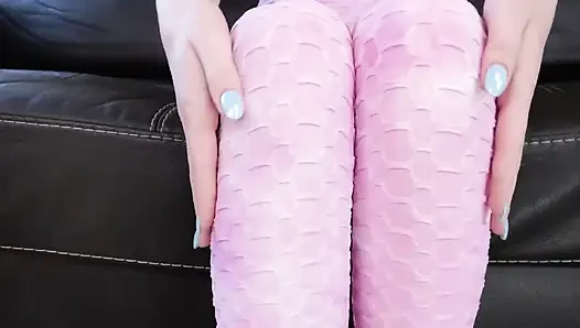 Melanie marie sieht sexy aus mit einer heißen gesichtsbesamung