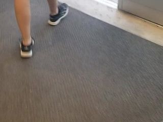 Gambe calde che camminano senza cibi integrali