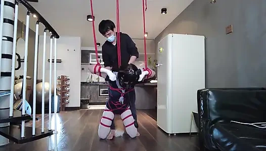 Mz31 - gadis yang diikat dan dihukum sama tali merah sampai orgasme.