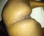 chell shakin her ass