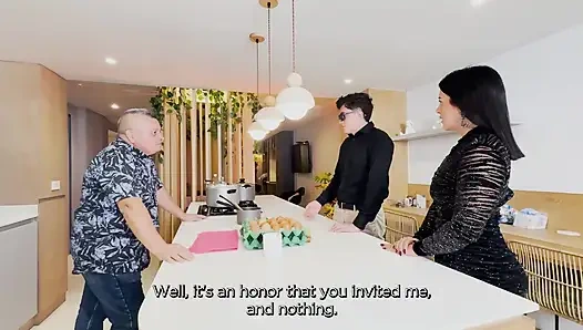 A BIG-ASS WIFE SWALLOWS A COCK WHILE HER HUSBAND ROASTS IN THE MARKET