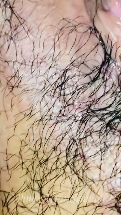 필리핀 아내의 분홍빛 보지와 큰 가슴이 클로즈업으로 깊게 박히는 장면 | 클립 1