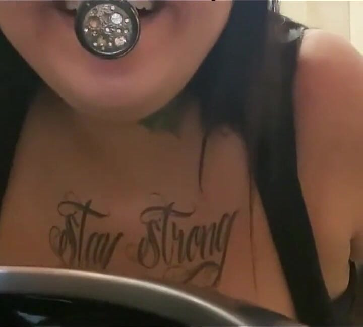 Naughty BBW Went Back to the Mall Bathroom to Plug Her Ass - Mary Jhuana