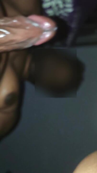 POV close-up oliemassage op zijn hondjes neuken