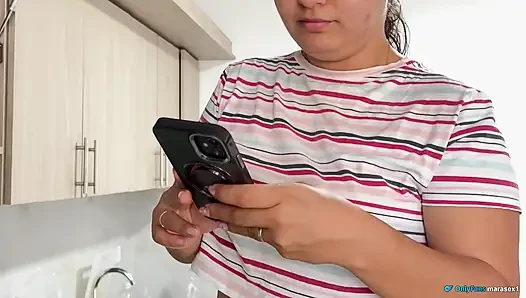 Stepson takes the opportunity in the kitchen to have sex WITHOUT HIM KNOWING!