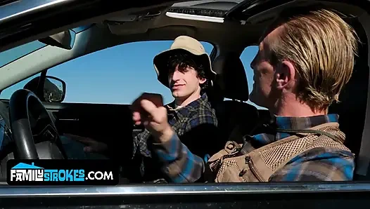 Üvey baba ve kızı otostopçu Avery Wilds'ı yol kenarında için alıyor