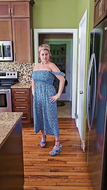 ONLYFAN BIG TIT MOMMY Real WIFE COMPILATION Clips