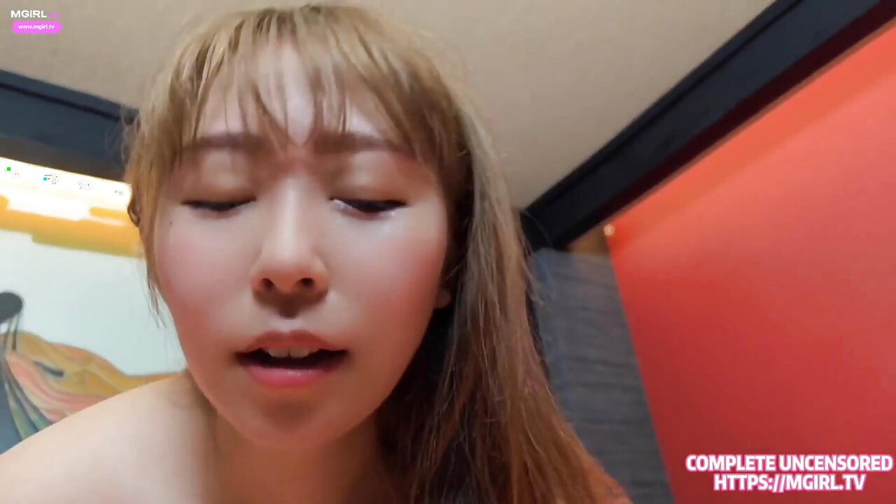 Big-ass Japanese MILF: Ultimate Soapland Service