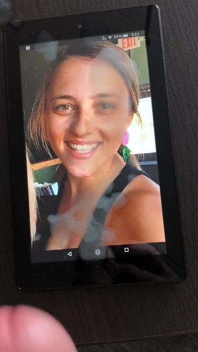 Cum cum cum for my SEXY coed