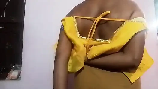 Lavanya si gadis tamil lagi pamer sambil bugil