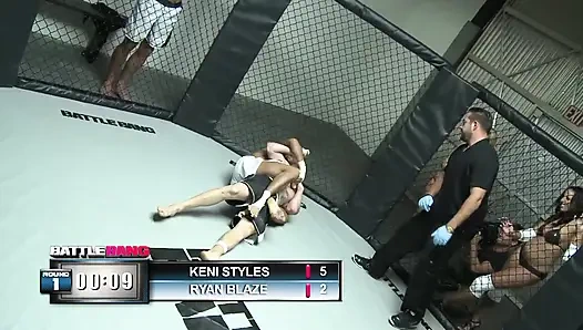 Büyük memeli esmer götten sikiliyor