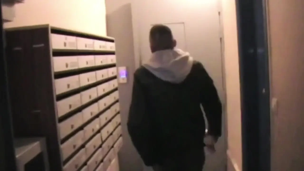 拉丁裔被Stef Indiscret地下室性交