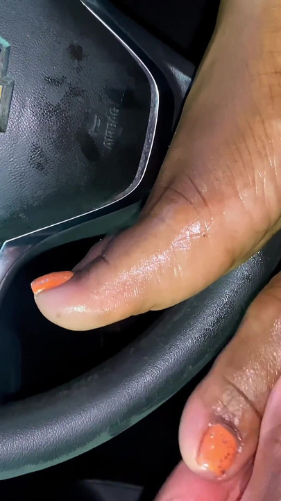 Car Session Session Foot Massage Sunday Night