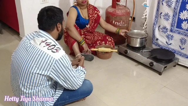 Bhojpuri bhabhi Fucked Hard By Her Father in Law In Front Of Her Dever ( Threesome Sex)