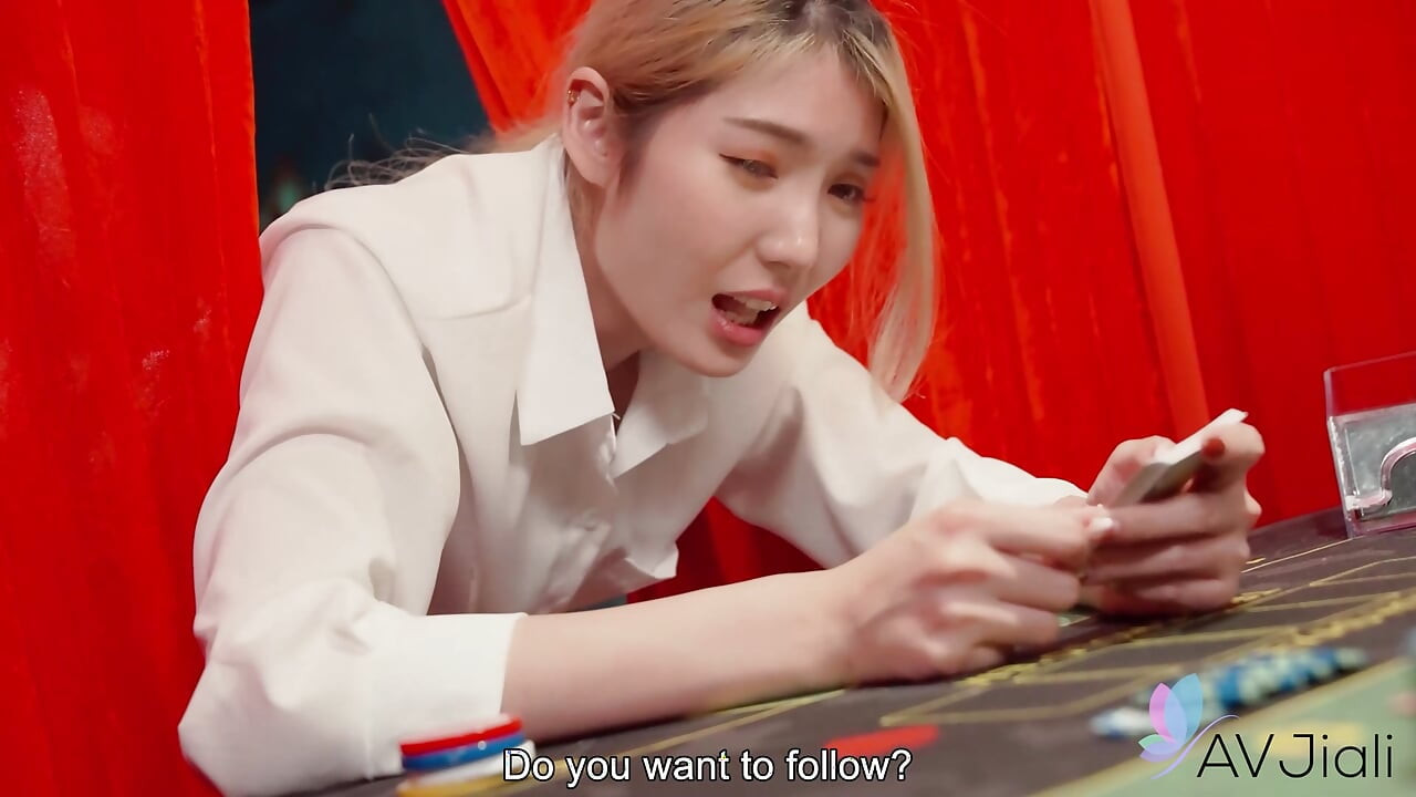 的台湾女郎李志燕和男友玩得很开心。
