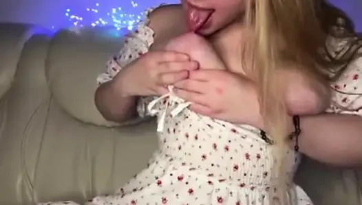 Jucielussie fingering anal and pussy