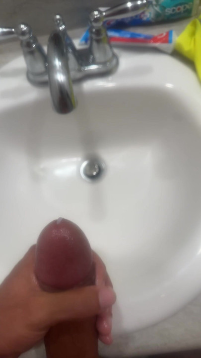 Cumshot in the sink