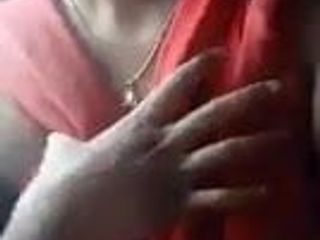 Swati naidu làm một nóng ảnh tự chụp nửa khỏa thân