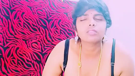 Мачеха и пасынок хардкорно трахают Telugu Adio с грязным разговором.