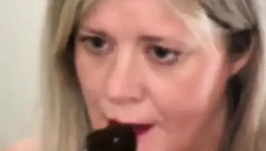 En sevdiğim mavi oyuncakla aynada sakso!