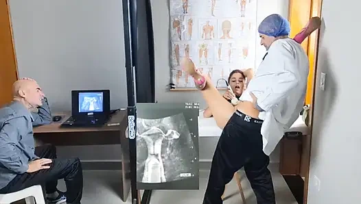 Жена куколда и тайный гинеколог Faazedno