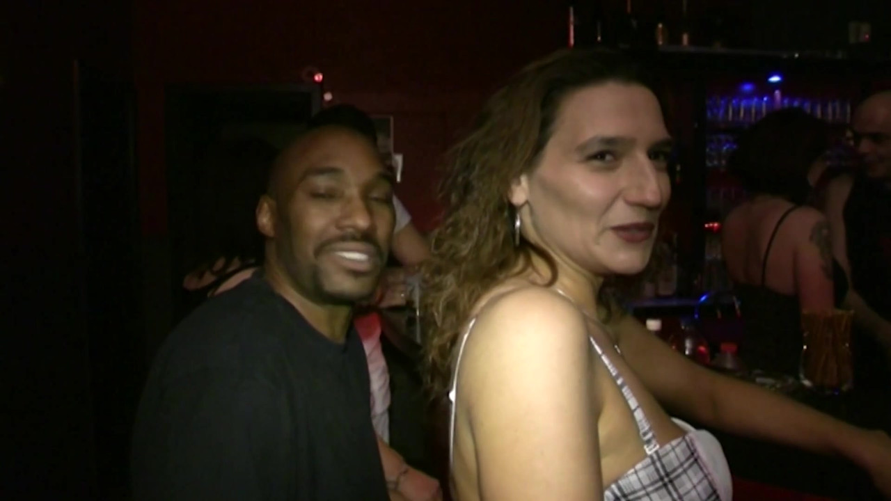 科隆换妻俱乐部的派对