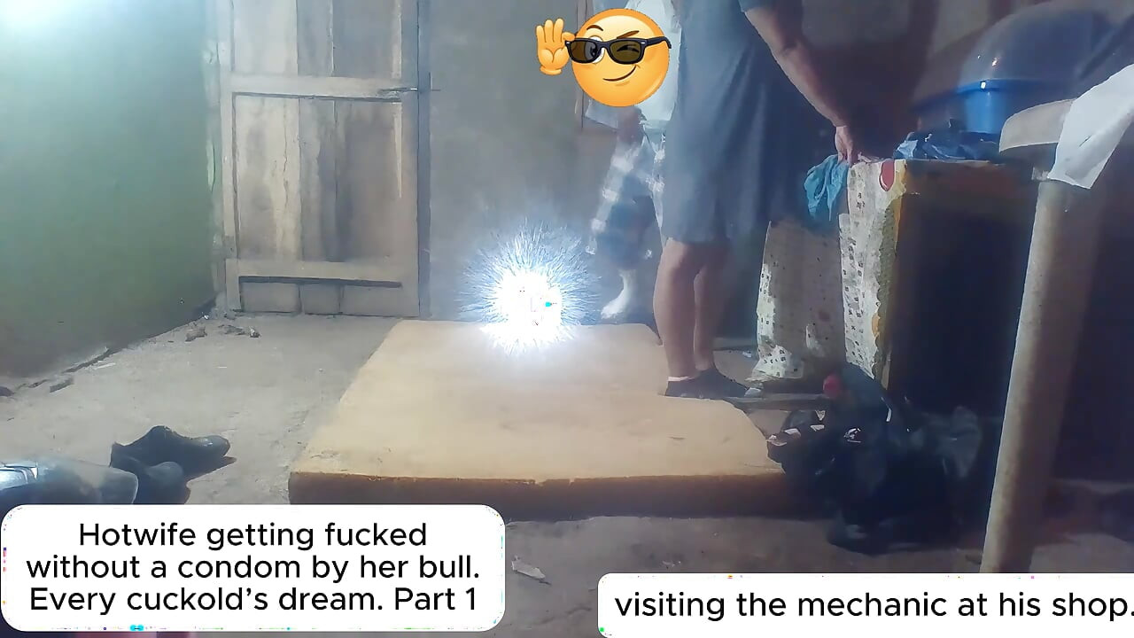 Hotwife getting fucked without a condom by her bull. Every cuckold's dream. Part 1.