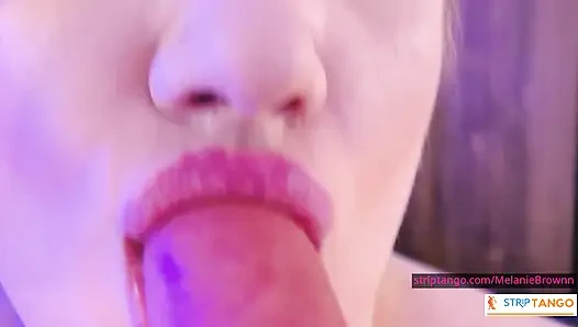 Pembicaraan kotor yang menyenangkan dimulai dari sini. Gadis asli lagi asik masturbasi, joi, kaki!