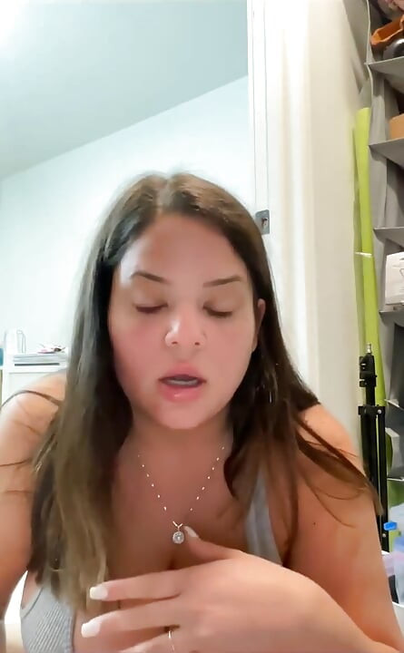 Live Stream with Dani Valentina