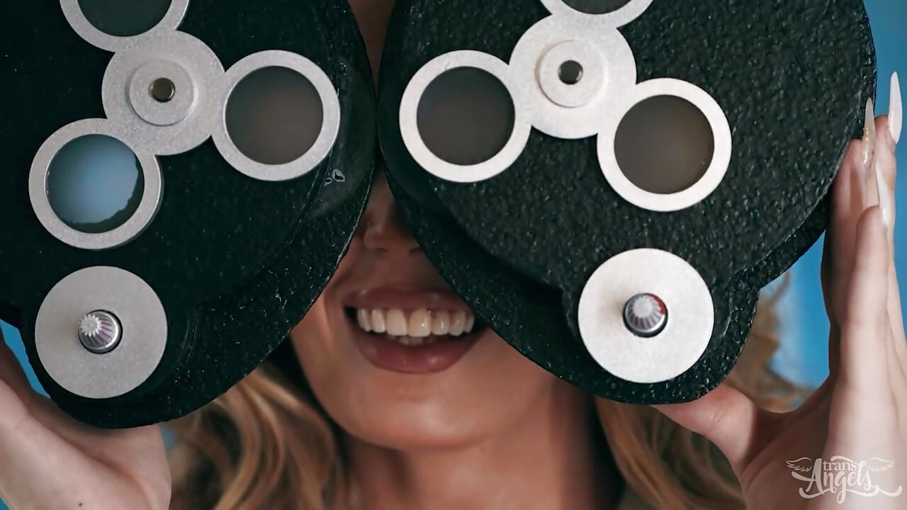 TRANS ANGELS - Kalli Grace’s Clinic Visit With Jade Venus Ends In Wild Desk-Sex And Steamy Facials