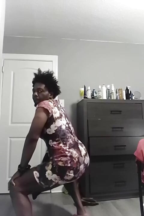 Kris Barbie - June 9th 2026 twerk show Part 1