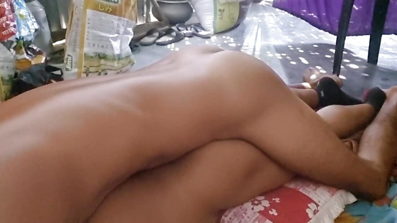 Desi bengali bhabhi ASS fuck boy freind