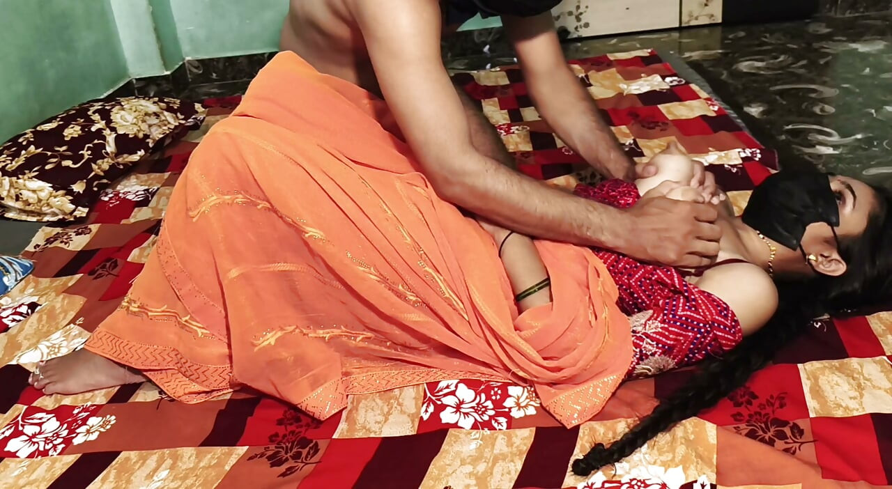 Indian Boss Wife Sex 18 Year Old Indian Girl Boyfriend Fucks Girlfriend missionary style hard fucking video