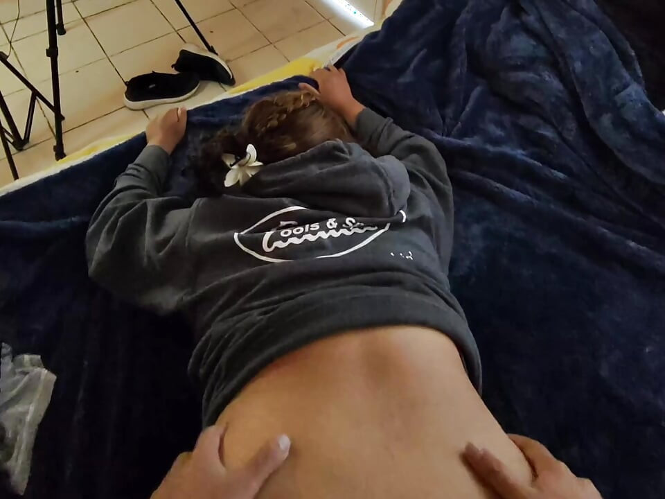 Screw me your penis please and fast! I have sex with mature gym.