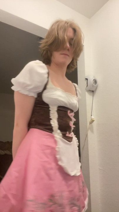 Sissy maid shows her ass