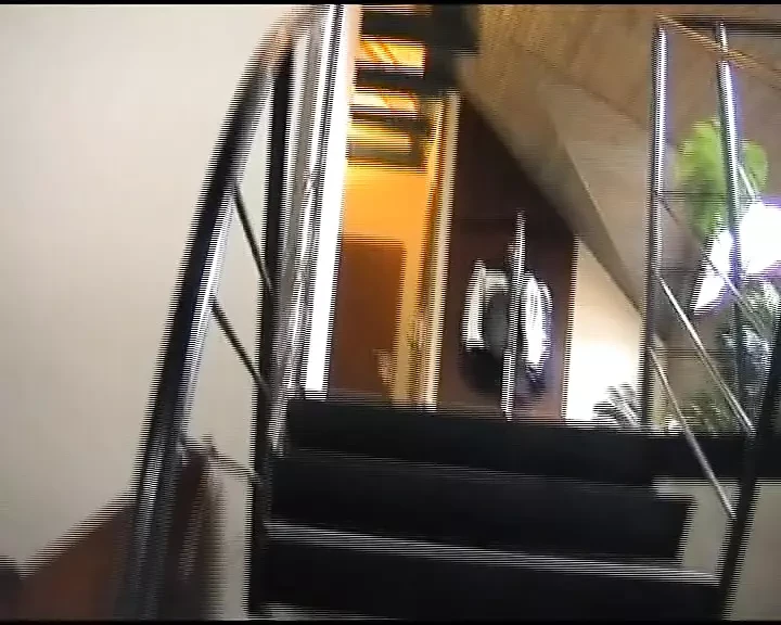 Gagici germane cu țâțe mari călărind o pulă mare în trei