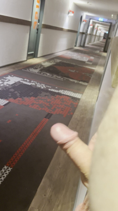 Flashing dick on hallway of Preston palace