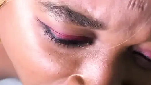 Si seksi nina rivera lagi asik mainin memeknya dan nyepong kontol don whoe di bawah pohon natal