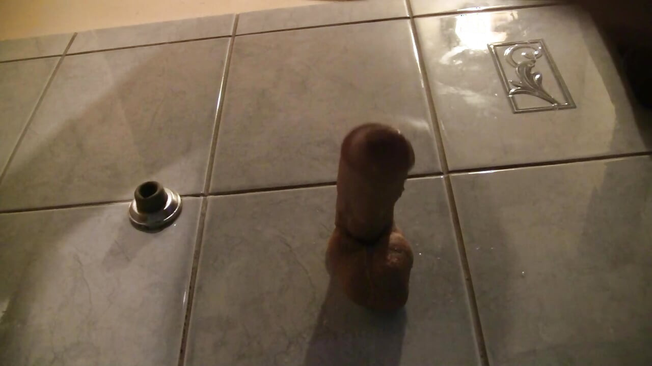 विशाल डिल्डो प्ले