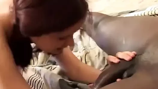 Маленькую тинку используют черные члены