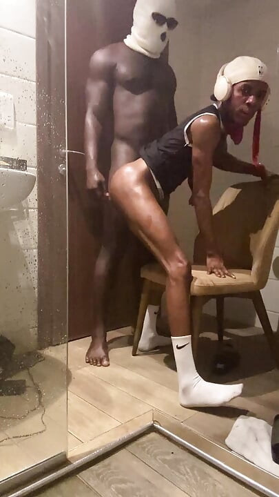 Hetero Hüpfer im club zertrümmert meinen arsch