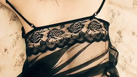 Порно опыт со худенькой страстной милфой в чулках