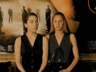 Lesbijska scena ekstrakt z filmu tajne rzeczy