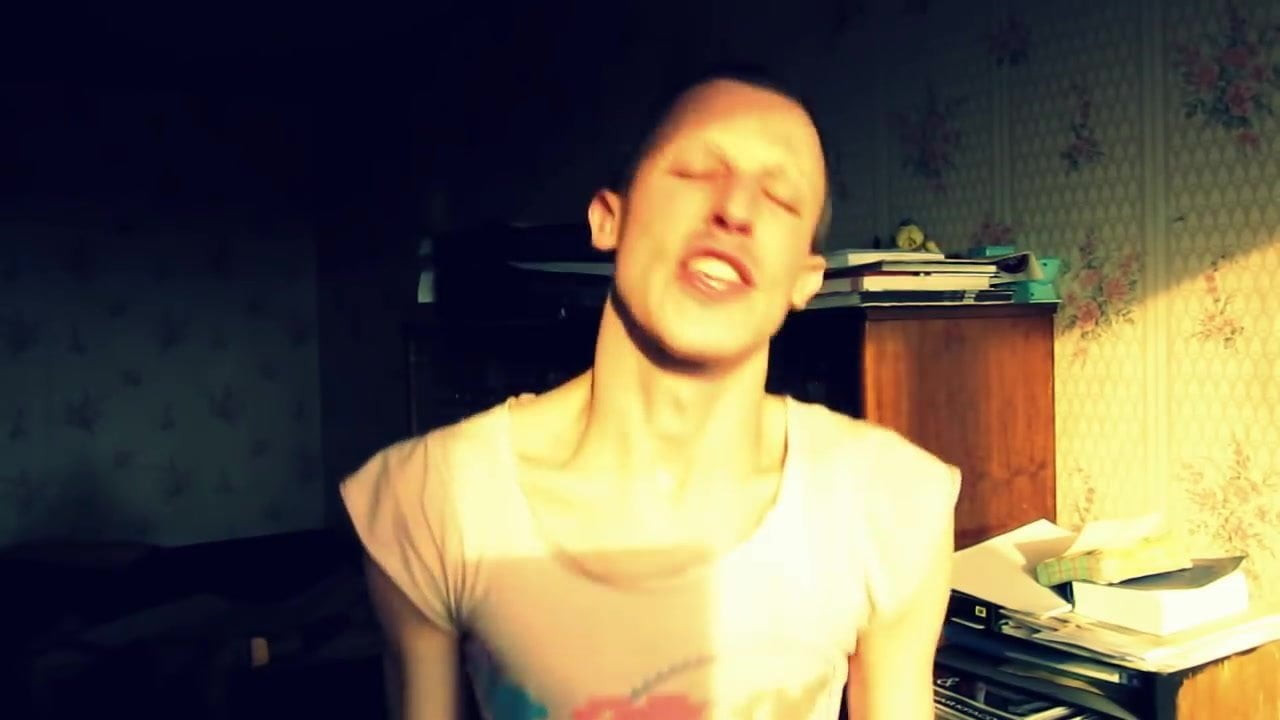 TWINK IS ALWAYS HUNGRY FOR RAW COCK