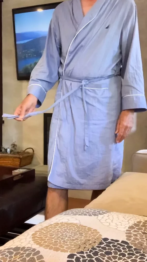 KeirSraan Discards the Robe